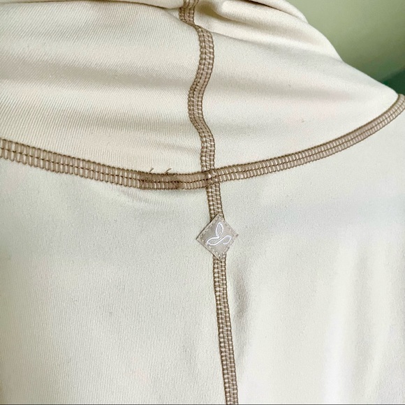Prana Cowl Neck Sweater / Sweatshirt Size Large, Super Soft, Neutral Color! - Picture 6 of 7